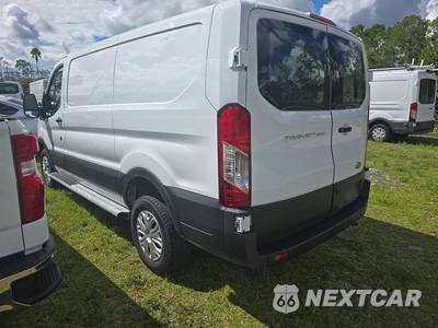 2025 Ford Transit 250 Cargo Van Low Roof 130.0" WB - zdjęcie 6 z 23 - miniatura
