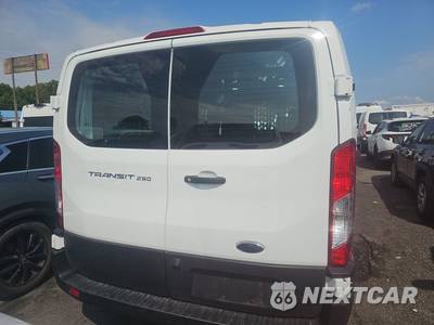2025 Ford Transit 250 Cargo Van Low Roof 130.0" WB - zdjęcie 5 z 31 - miniatura