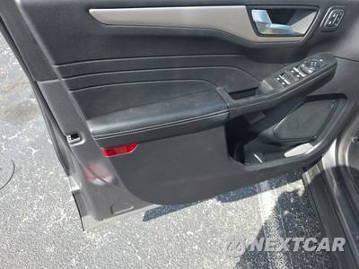 2022 Ford Escape SEL - zdjęcie 9 z 28 - miniatura