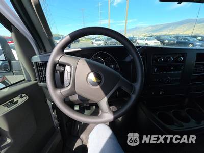 2025 Chevrolet Express 2500 Cargo Van 1WT 135.0" WB - zdjęcie 10 z 31 - miniatura