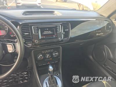 2016 Volkswagen Beetle Classic Hatchback - zdjęcie 11 z 40 - miniatura