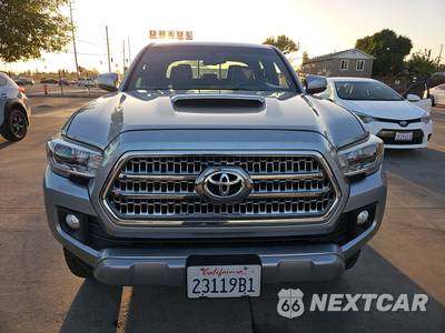 2017 Toyota Tacoma TRD Sport Crew Cab Medium Bed - zdjęcie 2 z 30 - miniatura