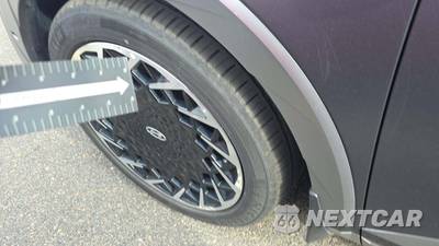 2024 Hyundai IONIQ 5 Limited - zdjęcie 20 z 28 - miniatura