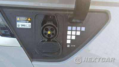 2024 Hyundai IONIQ 5 Limited - zdjęcie 18 z 34 - miniatura