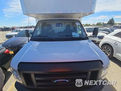 2023 Ford E-450 Cutaway DRW - zdjęcie 2 z 16 - miniatura