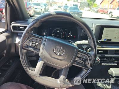 2025 Toyota Tacoma SR5 Crew Cab Medium Bed - zdjęcie 10 z 28 - miniatura