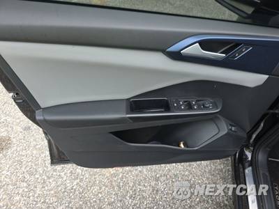 2023 Volkswagen Taos SE - zdjęcie 9 z 19 - miniatura