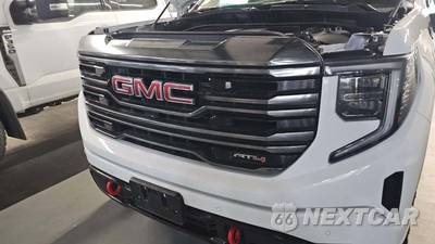 2023 GMC Sierra 1500 AT4 Crew Cab Short Bed - zdjęcie 23 z 29 - miniatura