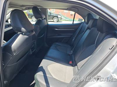 2021 Toyota Camry SE - zdjęcie 13 z 31 - miniatura