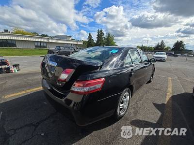 2011 Toyota Camry XLE - zdjęcie 4 z 52 - miniatura