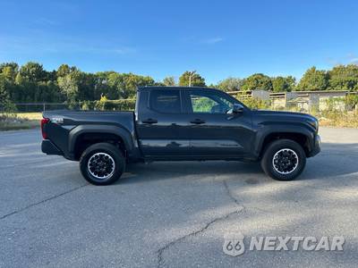 2025 Toyota Tacoma TRD Off-Road Crew Cab Medium Bed - zdjęcie 4 z 51 - miniatura