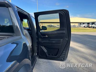 2025 Toyota Tacoma TRD Off-Road Crew Cab Medium Bed - zdjęcie 16 z 51 - miniatura