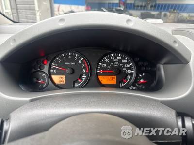 2013 Nissan Xterra X - zdjęcie 12 z 14 - miniatura
