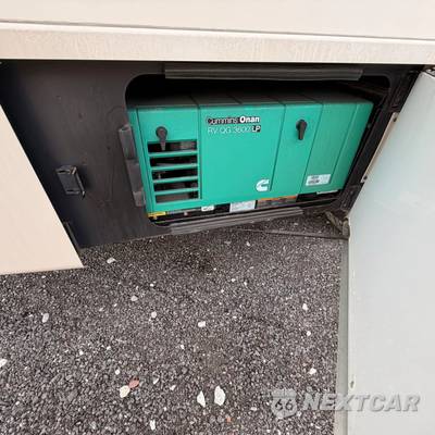 2017 Mercedes-Benz Sprinter 3500XD Cab Chassis DRW - zdjęcie 6 z 49 - miniatura