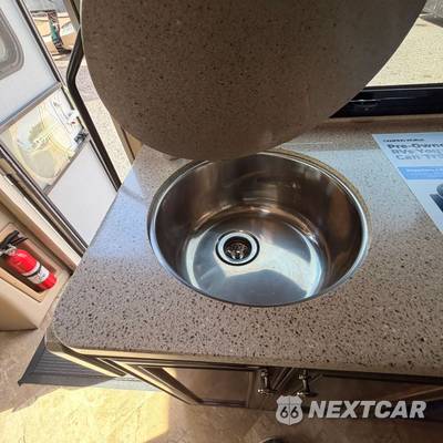 2017 Mercedes-Benz Sprinter 3500XD Cab Chassis DRW - zdjęcie 23 z 49 - miniatura