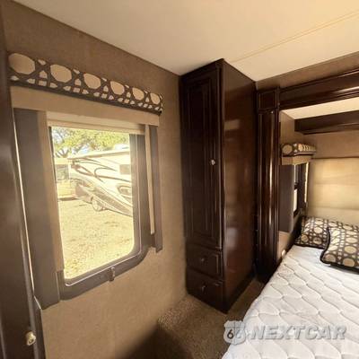 2017 Mercedes-Benz Sprinter 3500XD Cab Chassis DRW - zdjęcie 28 z 49 - miniatura