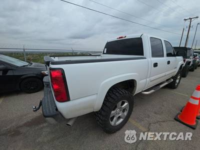 2007 Chevrolet Silverado 1500 Classic LT Crew Cab Short Bed 1LT - zdjęcie 4 z 17 - miniatura