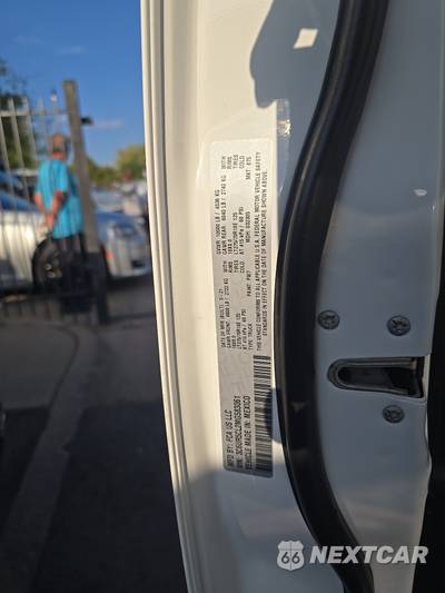 2021 Ram 2500 Tradesman Crew Cab Medium Bed - zdjęcie 21 z 24 - miniatura