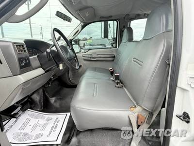 2003 Ford Super Duty F-350 XL Crew Cab Long Bed - zdjęcie 13 z 17 - miniatura