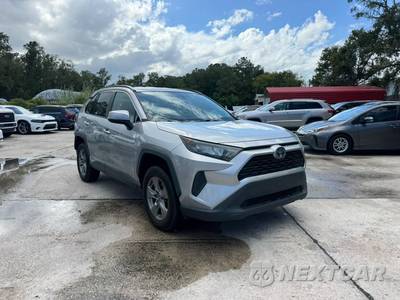 2022 Toyota RAV4 Hybrid LE - zdjęcie 7 z 19 - miniatura