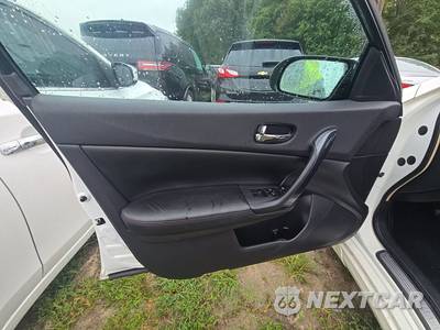 2014 Nissan Maxima 3.5 SV - zdjęcie 9 z 35 - miniatura