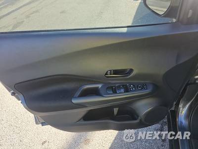 2022 Nissan Kicks S - zdjęcie 9 z 27 - miniatura