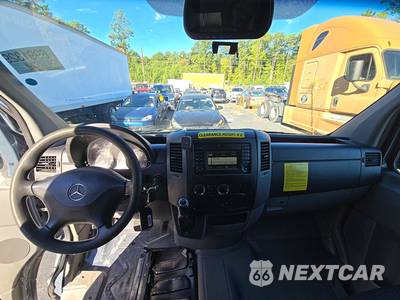 2018 Mercedes-Benz Sprinter 2500 Cargo Van Standard Roof 144.3" WB - zdjęcie 11 z 31 - miniatura