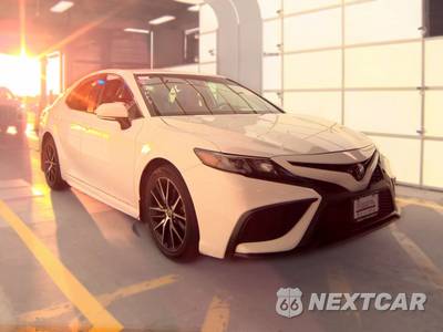 2024 Toyota Camry SE - zdjęcie 3 z 28 - miniatura