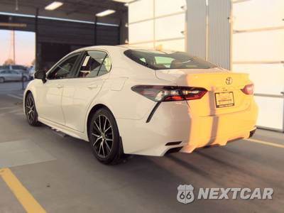 2024 Toyota Camry SE - zdjęcie 6 z 28 - miniatura