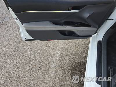 2024 Toyota Camry SE - zdjęcie 9 z 28 - miniatura