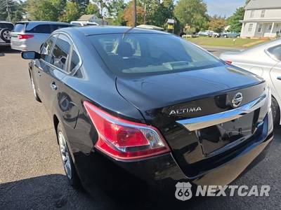 2013 Nissan Altima 2.5 S Sedan - zdjęcie 6 z 21 - miniatura