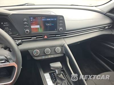 2021 Hyundai Elantra SE - zdjęcie 11 z 21 - miniatura