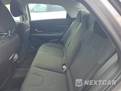 2021 Hyundai Elantra SE - zdjęcie 13 z 21 - miniatura