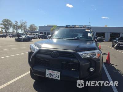 2021 Toyota 4Runner SR5 Premium - zdjęcie 2 z 36 - miniatura