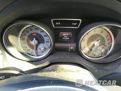 2015 Mercedes-Benz GLA 250 - zdjęcie 17 z 29 - miniatura