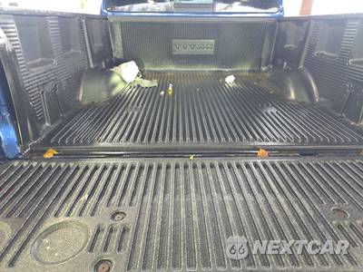 2018 Nissan TITAN SV Crew Cab Short Bed - zdjęcie 16 z 18 - miniatura