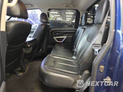2018 Nissan TITAN SV Crew Cab Short Bed - zdjęcie 13 z 18 - miniatura