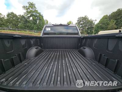 2023 Toyota Tundra SR5 Crew Cab Short Bed - zdjęcie 16 z 23 - miniatura