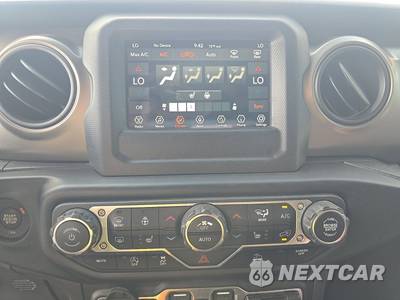 2020 Jeep Gladiator S Edition Crew Cab Medium Bed - zdjęcie 11 z 27 - miniatura