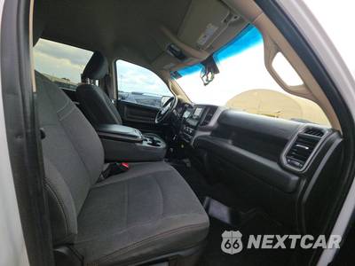 2019 Ram 3500 Tradesman Crew Cab Long Bed - zdjęcie 8 z 51 - miniatura