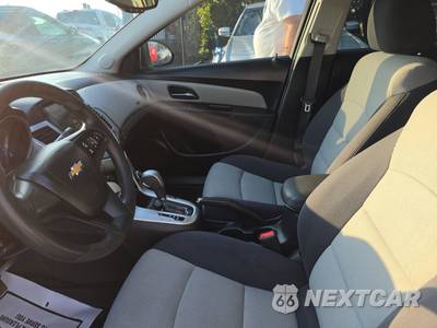 2014 Chevrolet Cruze LS 1SB - zdjęcie 7 z 17 - miniatura