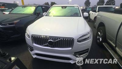2023 Volvo XC90 B6 Plus 7-Passenger - zdjęcie 33 z 42 - miniatura