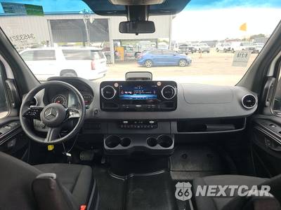 2025 Mercedes-Benz Sprinter 2500 Passenger Van High Roof 170.0" WB - zdjęcie 11 z 20 - miniatura