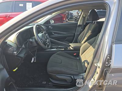 2023 Hyundai Elantra SEL - zdjęcie 7 z 34 - miniatura