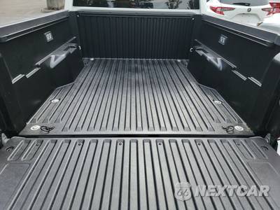 2026 Toyota Tacoma SR5 Crew Cab Medium Bed - zdjęcie 16 z 21 - miniatura