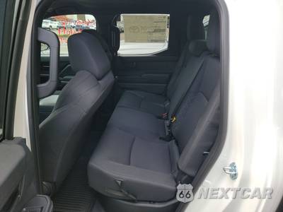 2026 Toyota Tacoma SR5 Crew Cab Medium Bed - zdjęcie 13 z 21 - miniatura