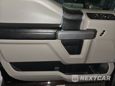 2018 Ford F-150 XLT Crew Cab Medium Bed - zdjęcie 9 z 46 - miniatura