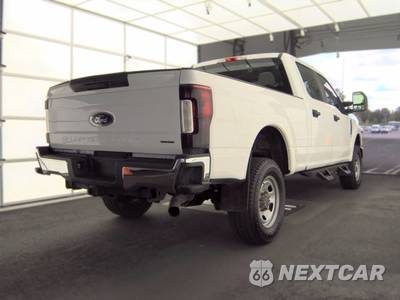 2019 Ford Super Duty F-350 XL Crew Cab Medium Bed - zdjęcie 4 z 41 - miniatura