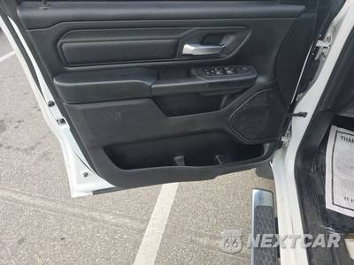 2020 Ram 1500 Tradesman Extended Cab Medium Bed - zdjęcie 9 z 27 - miniatura