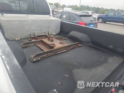 2004 Ford Super Duty F-550 Cab Chassis Lariat Crew Cab DRW - zdjęcie 16 z 17 - miniatura